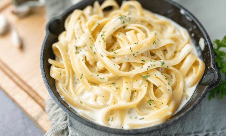 Creamy Avocado Fettuccine